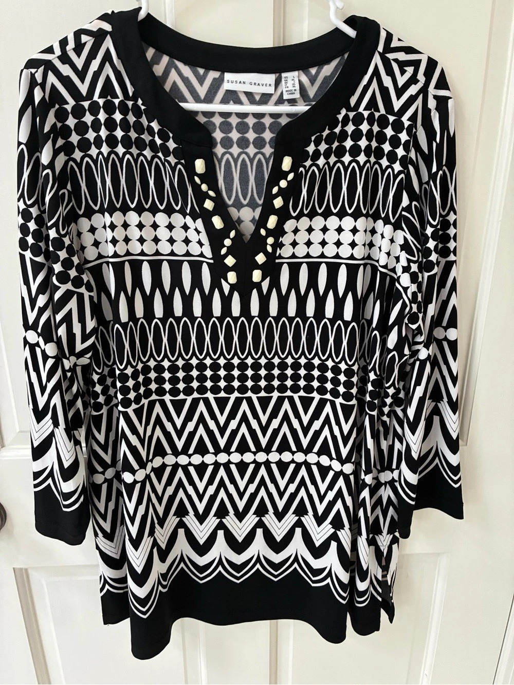 Susan Graver Geometric Tunic in Black & White Size Large Like New